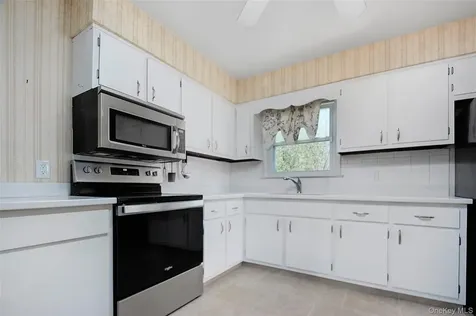 2 Long Meadow Drive Staatsburg NY 12580