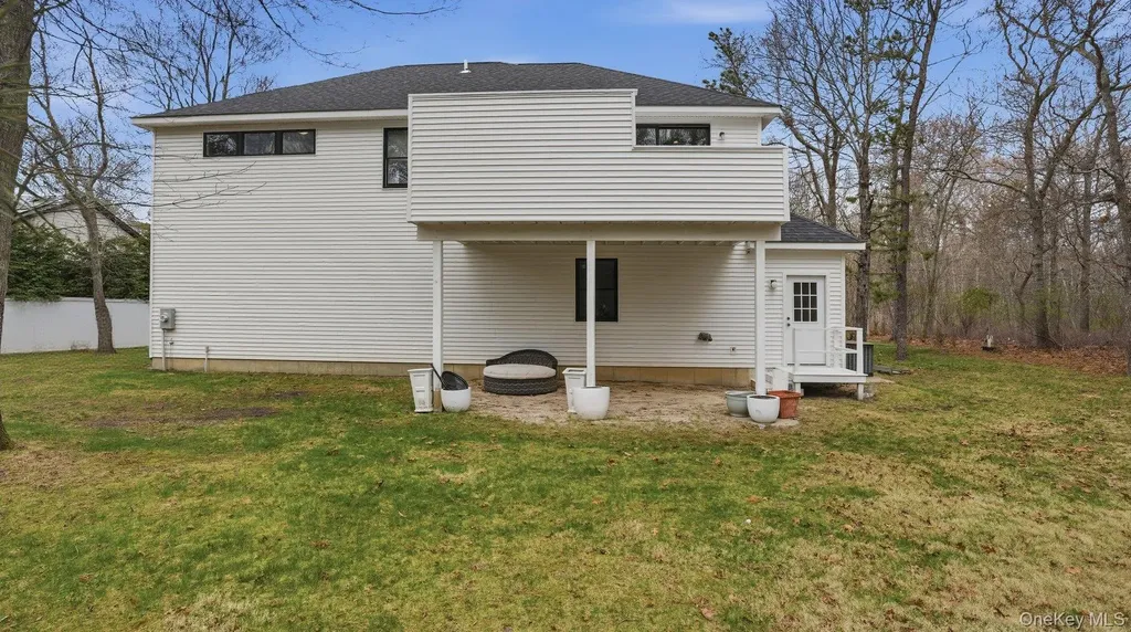 420 Maple Avenue S Flanders NY 11901