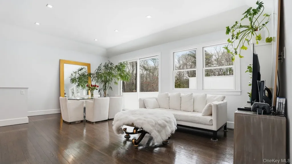 420 Maple Avenue S Flanders NY 11901