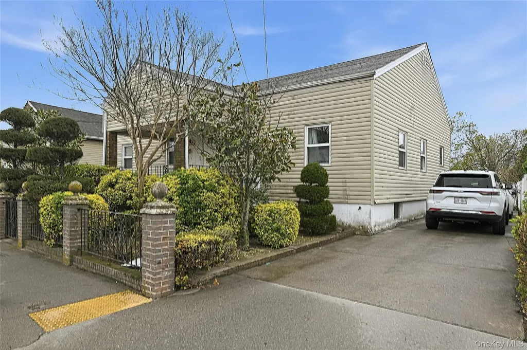 433 Atlantic Avenue Oceanside NY 11572