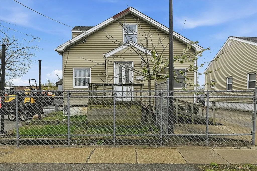 433 Atlantic Avenue Oceanside NY 11572