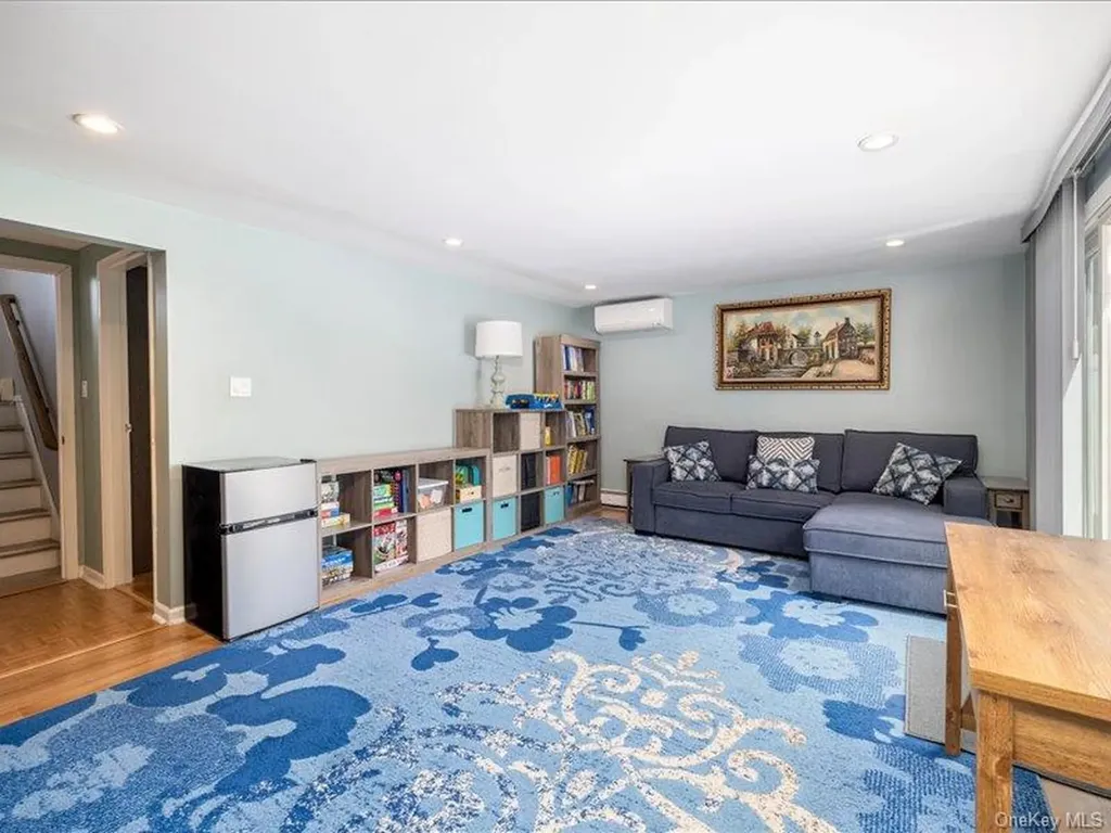 3517 Lawrence Avenue Oceanside NY 11572