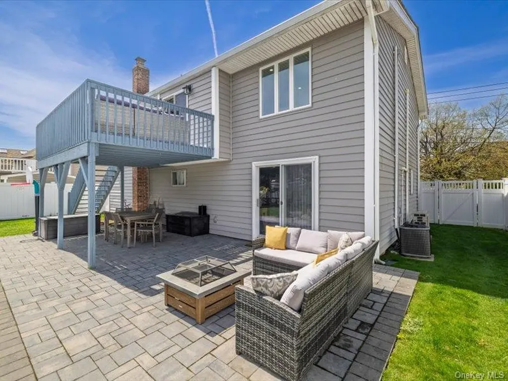 3517 Lawrence Avenue Oceanside NY 11572