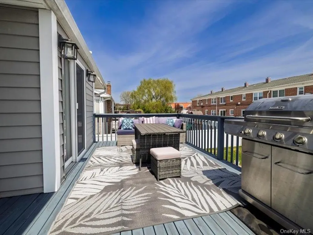 3517 Lawrence Avenue Oceanside NY 11572