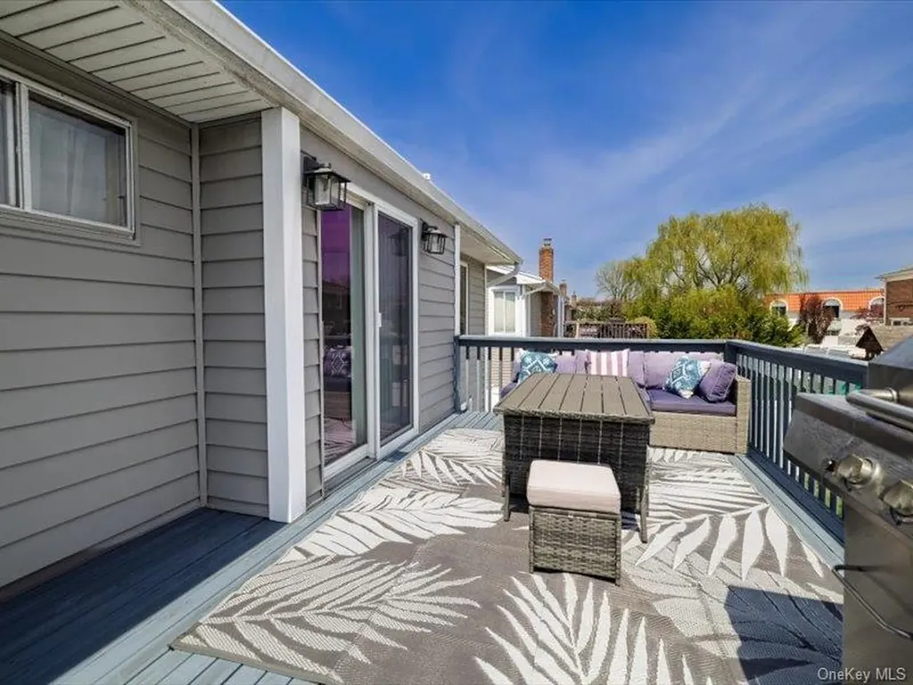 3517 Lawrence Avenue Oceanside NY 11572