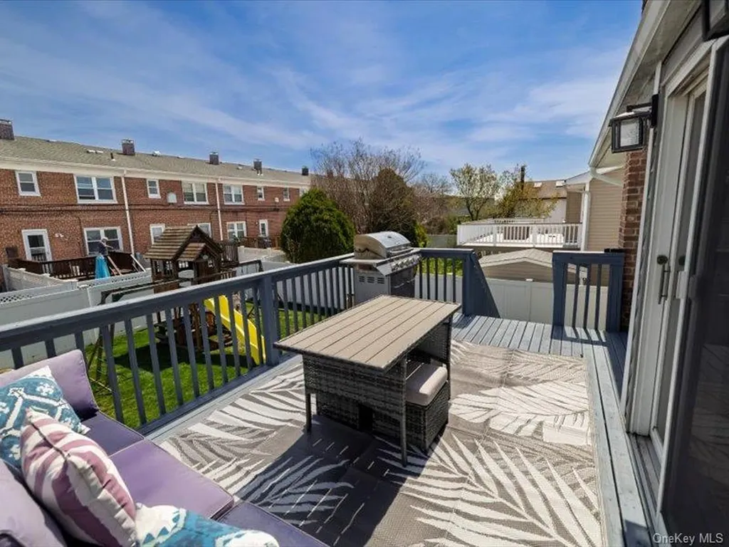 3517 Lawrence Avenue Oceanside NY 11572