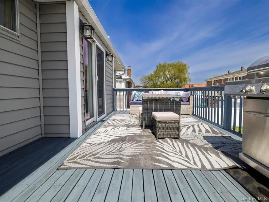 3517 Lawrence Avenue Oceanside NY 11572