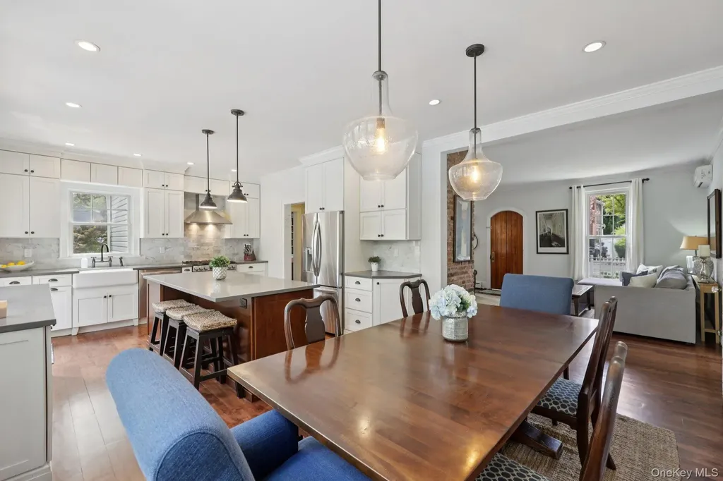 945 Harrison Drive Centerport NY 11721
