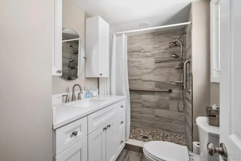 89 Bellevue Avenue Oceanside NY 11572