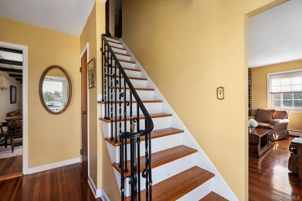 89 Bellevue Avenue Oceanside NY 11572