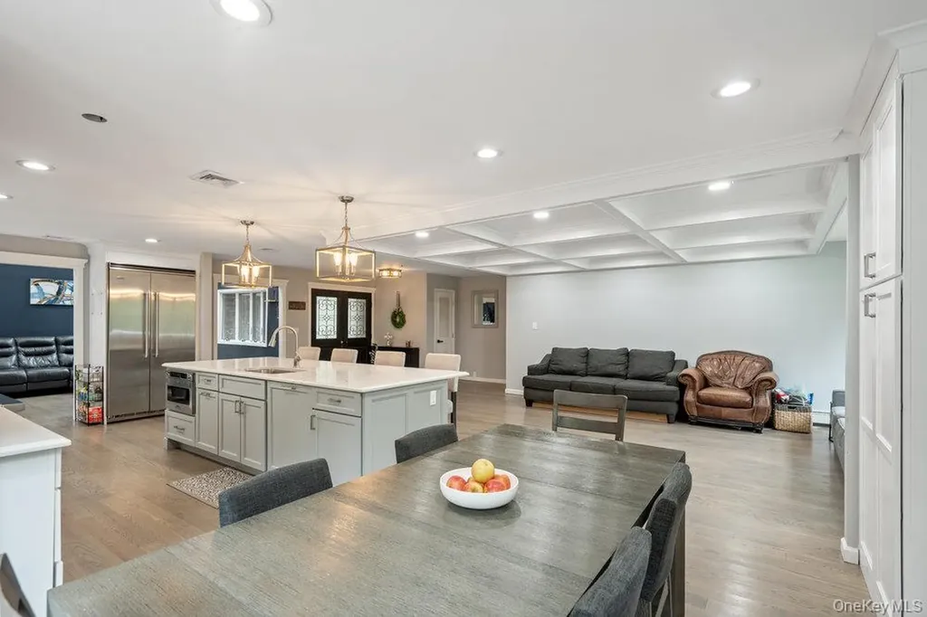 14 S Hollow Road Dix Hills NY 11746