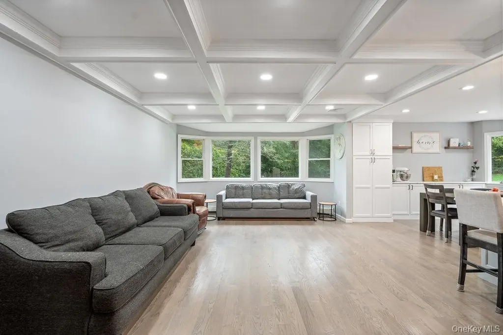 14 S Hollow Road Dix Hills NY 11746