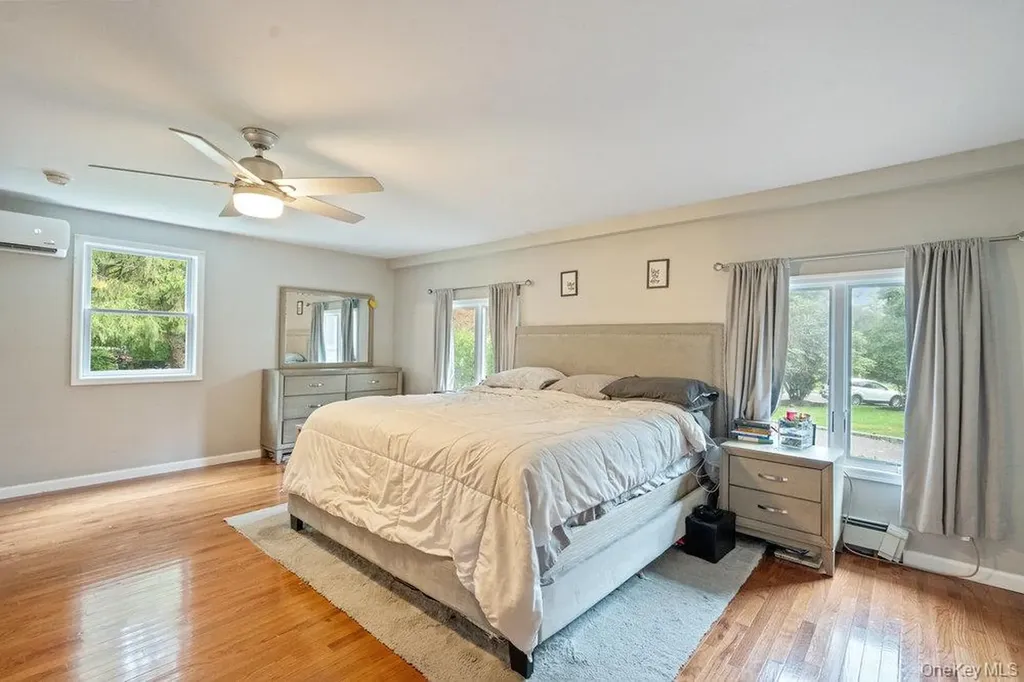 14 S Hollow Road Dix Hills NY 11746