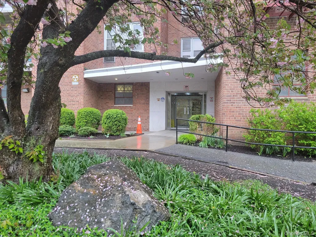 245 Rumsey Road Yonkers NY 10701