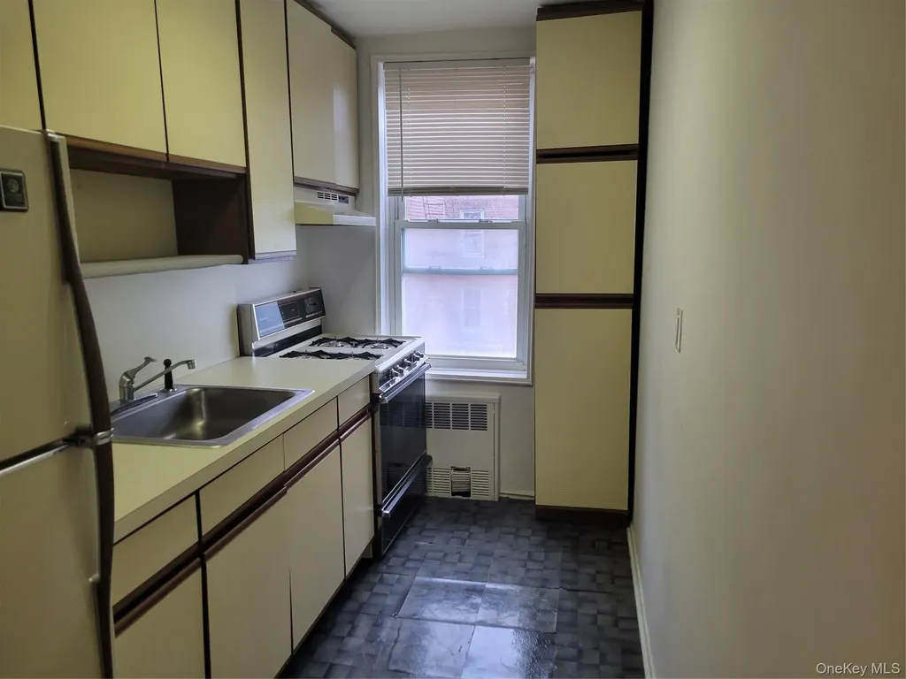 245 Rumsey Road Yonkers NY 10701