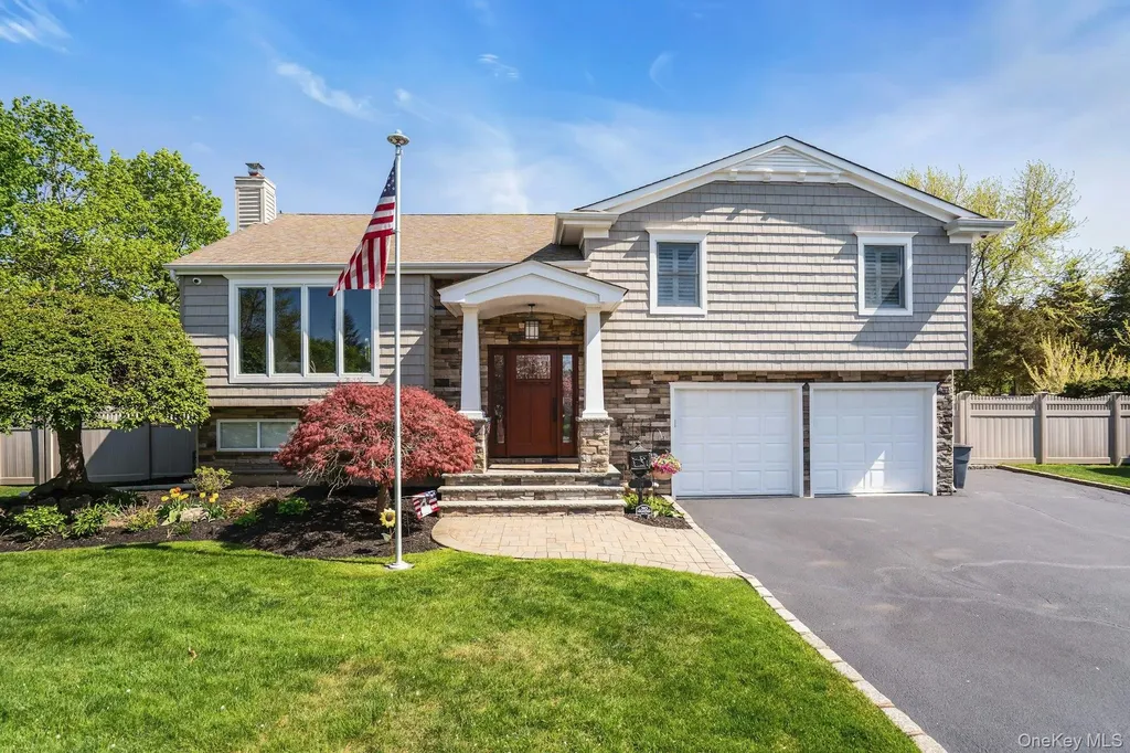 101 Hayrick Lane Commack NY 11725
