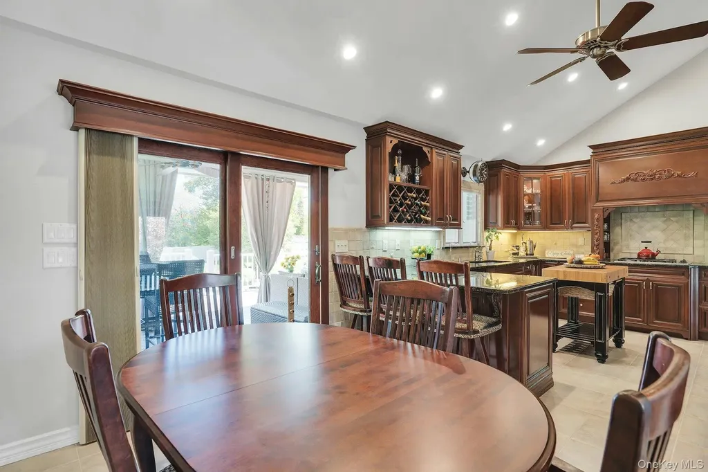 101 Hayrick Lane Commack NY 11725