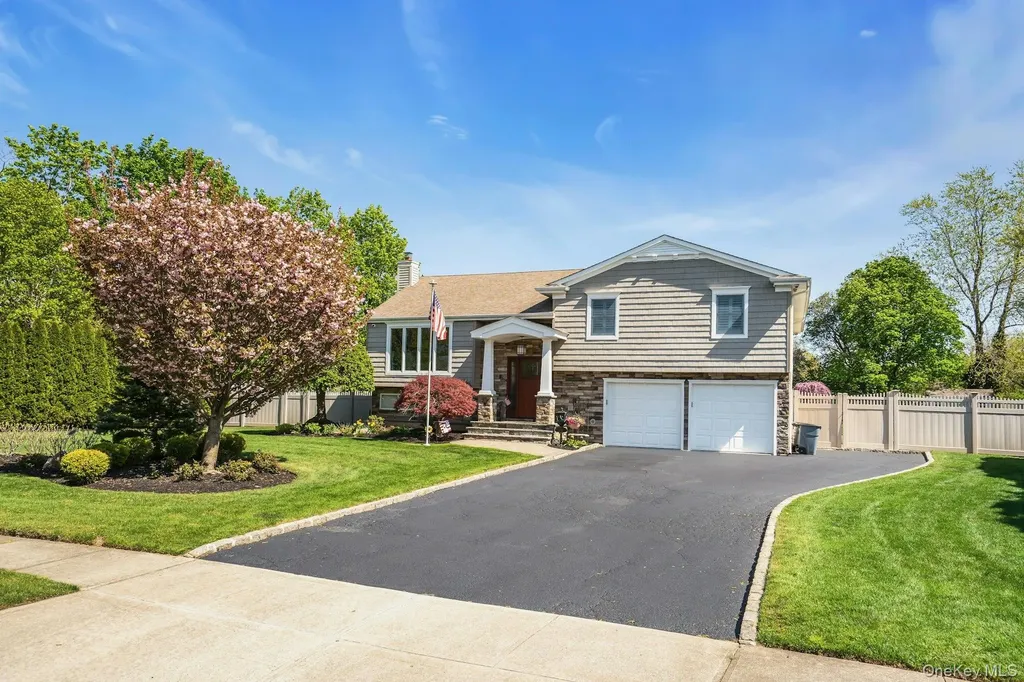 101 Hayrick Lane Commack NY 11725