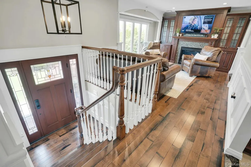 101 Hayrick Lane Commack NY 11725