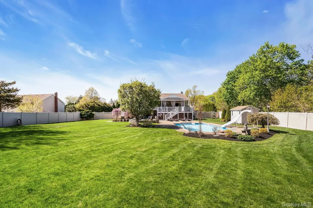 101 Hayrick Lane Commack NY 11725