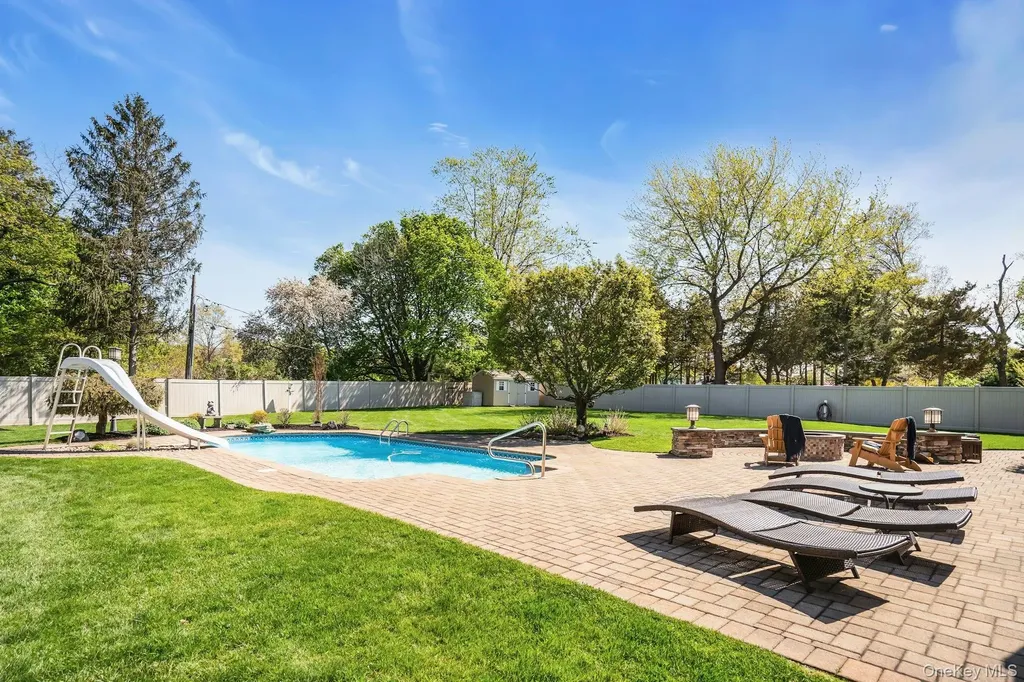 101 Hayrick Lane Commack NY 11725