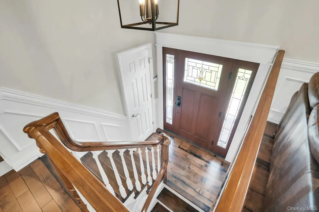 101 Hayrick Lane Commack NY 11725