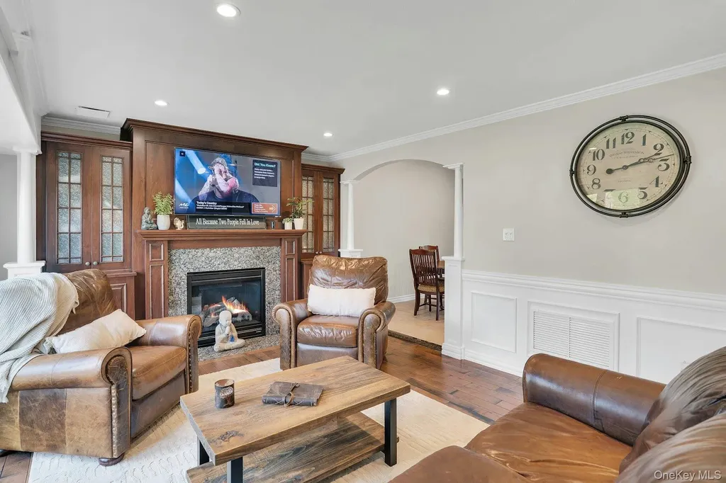 101 Hayrick Lane Commack NY 11725