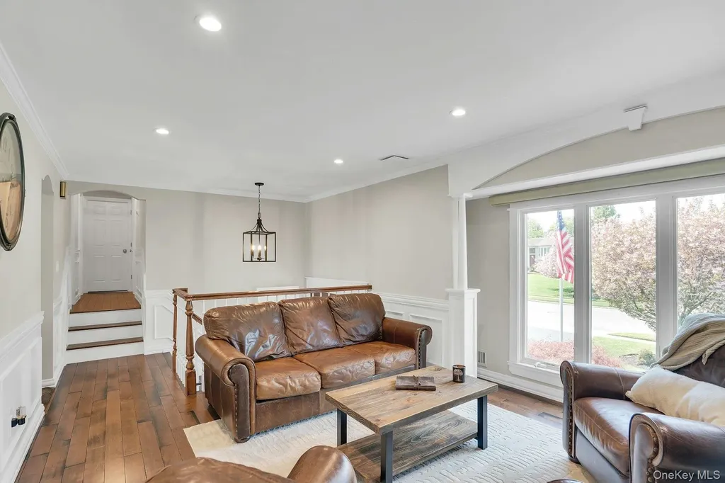 101 Hayrick Lane Commack NY 11725
