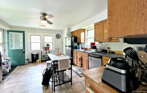 2293 Route 9g Staatsburg NY 12580