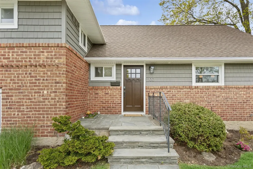100 Westbury Avenue Plainview NY 11803