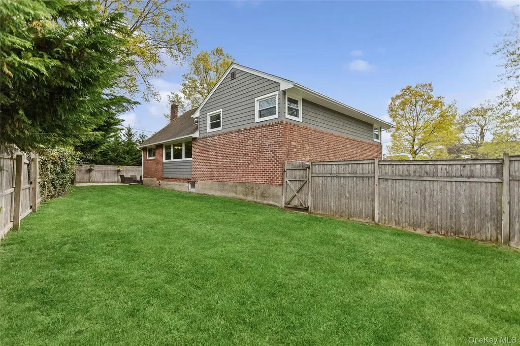 100 Westbury Avenue Plainview NY 11803