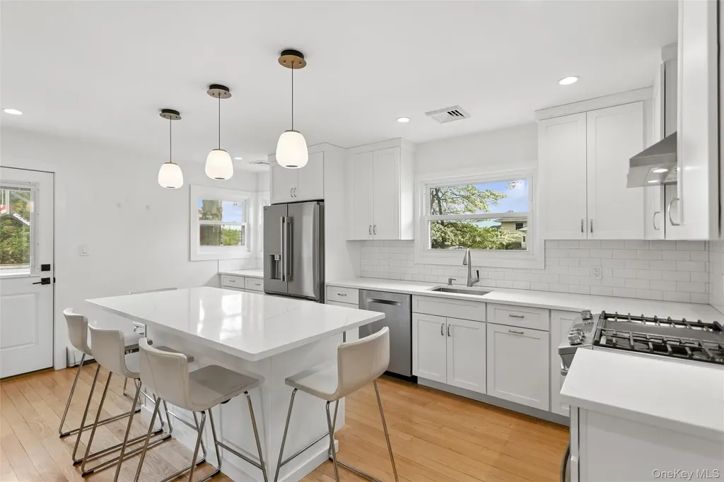 100 Westbury Avenue Plainview NY 11803