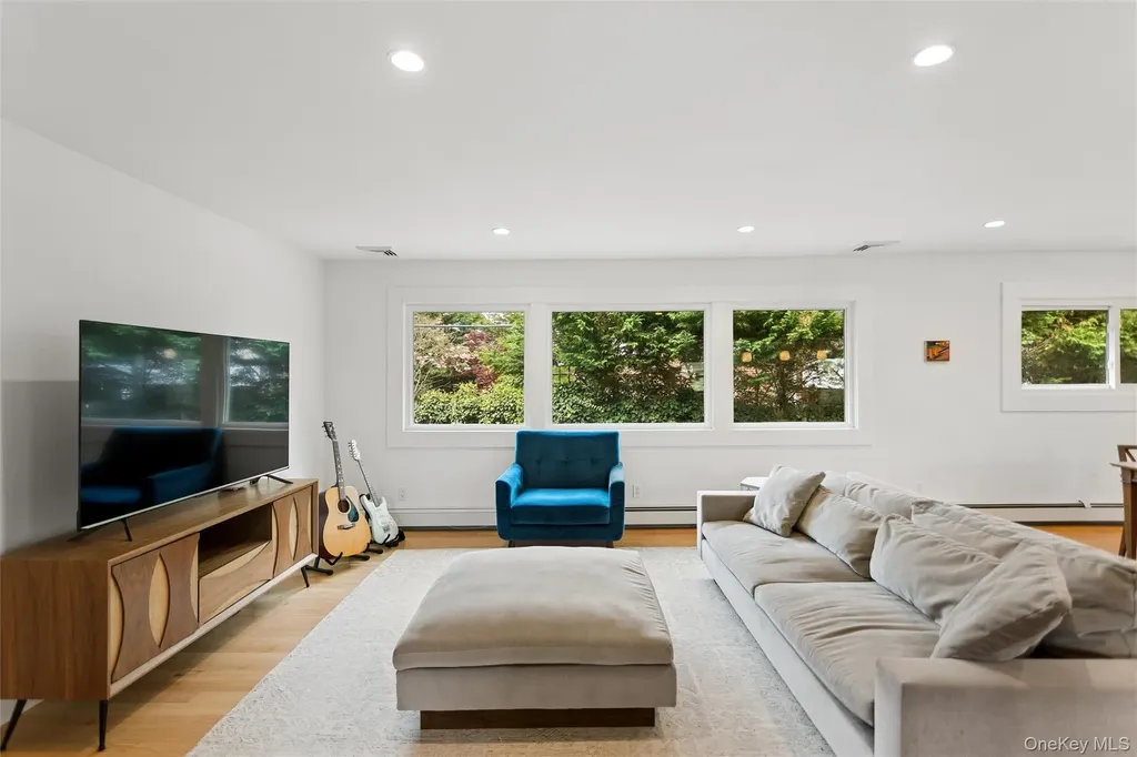 100 Westbury Avenue Plainview NY 11803