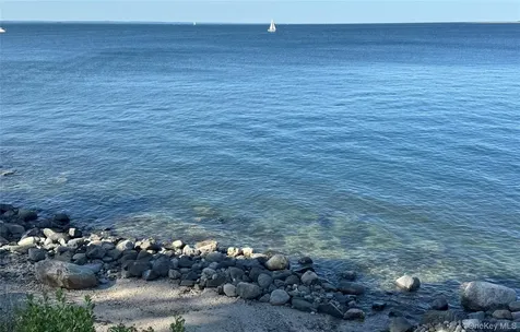 17 Sea Crest Drive Lloyd Neck NY 11743