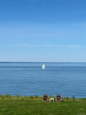 17 Sea Crest Drive Lloyd Neck NY 11743
