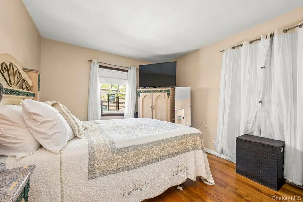 73-37 197th Street Fresh Meadows NY 11366