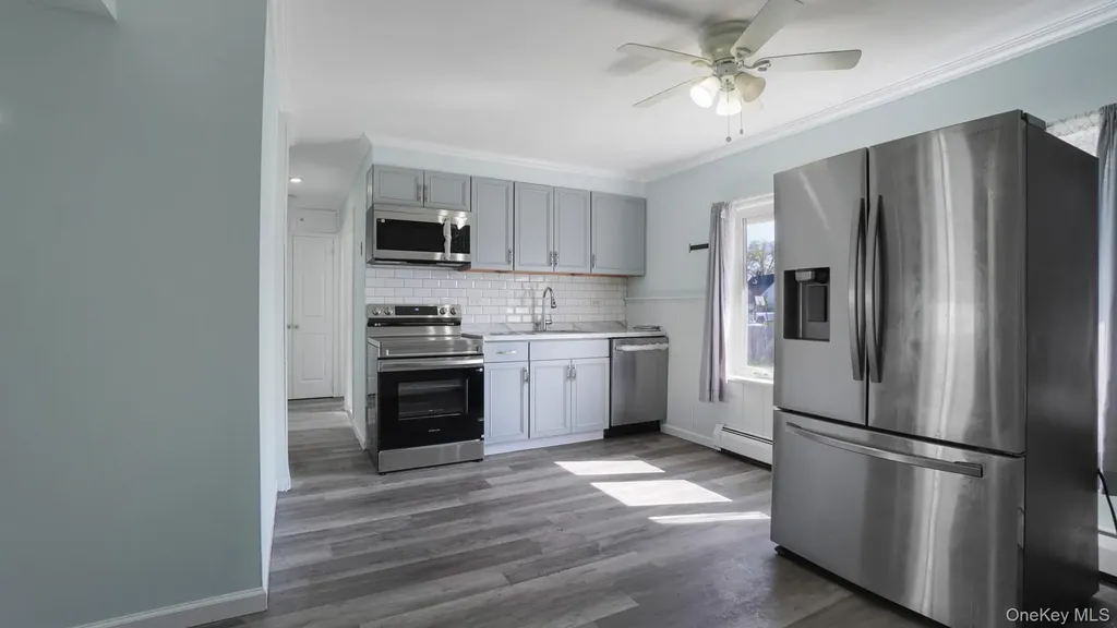 63 Blacksmith Road Levittown NY 11756