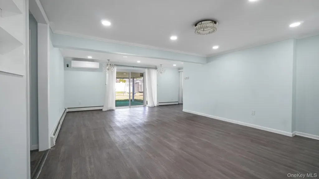 63 Blacksmith Road Levittown NY 11756