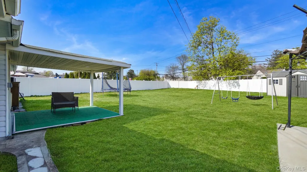 63 Blacksmith Road Levittown NY 11756