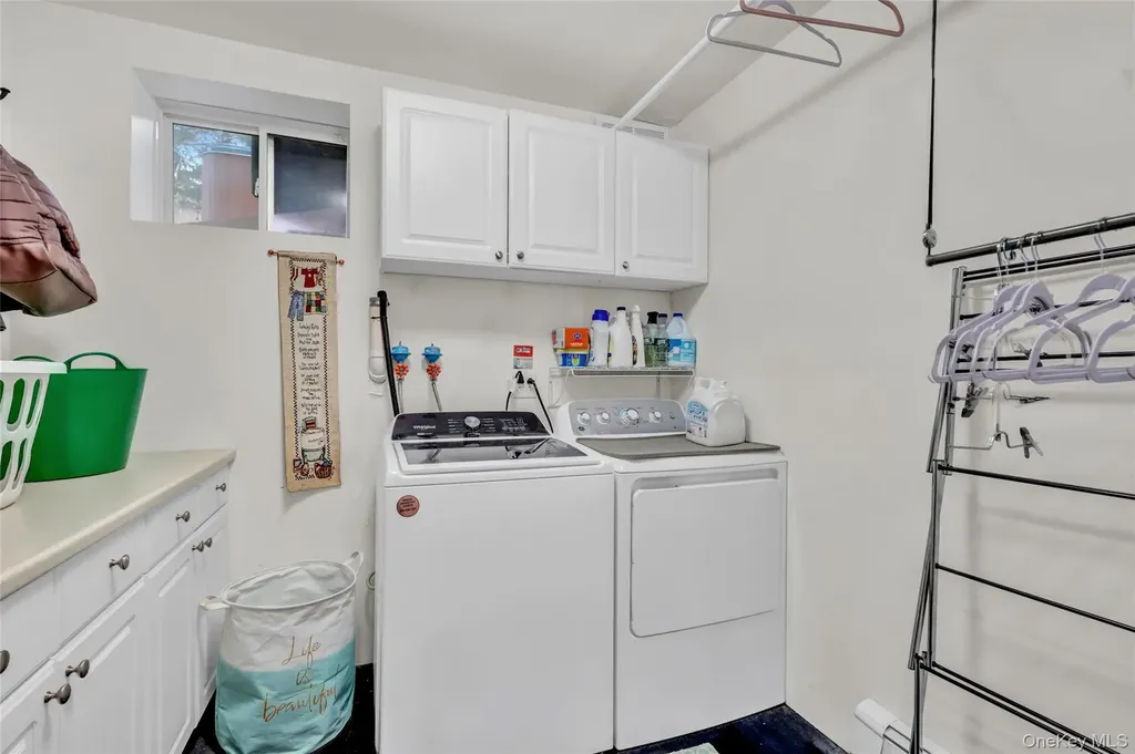 18 Hampton Road Lynbrook NY 11563