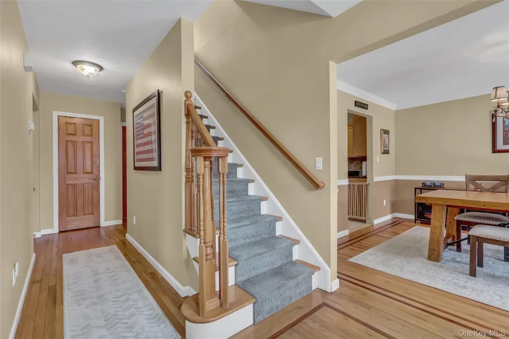 18 Hampton Road Lynbrook NY 11563