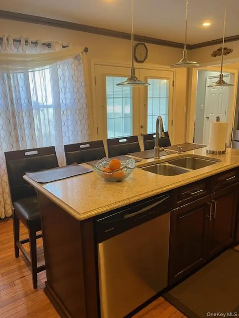 Uniondale NY 11553