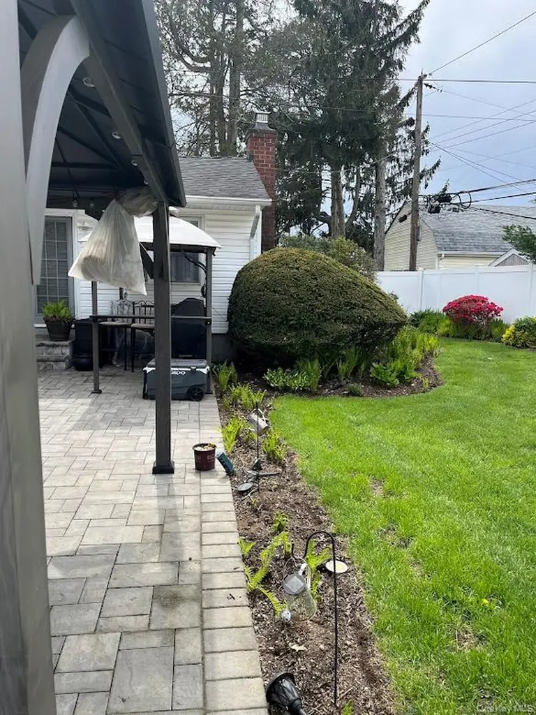Uniondale NY 11553