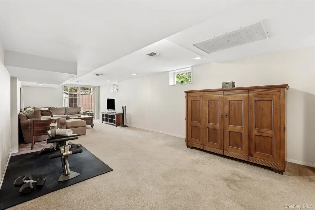 35 Mayer Drive Suffern NY 10901