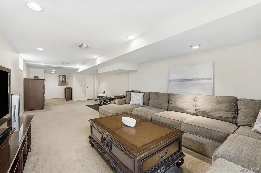 35 Mayer Drive Suffern NY 10901