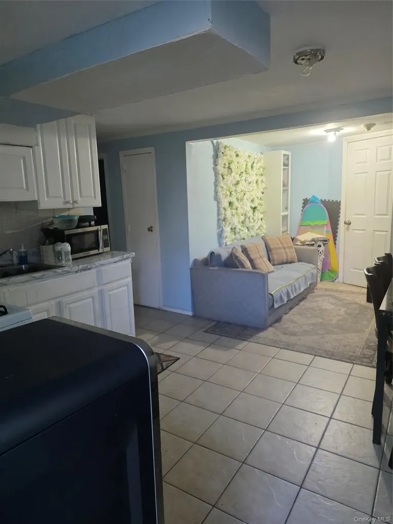 201 Benson Avenue Elmont NY 11003