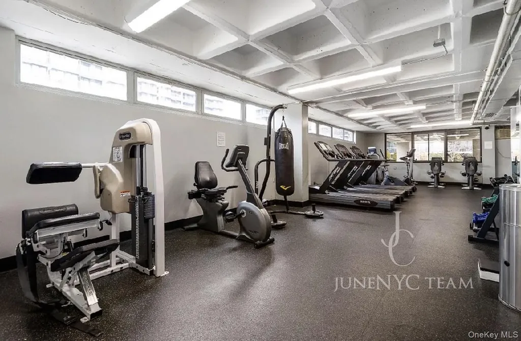 15218 Union Turnpike Flushing NY 11367