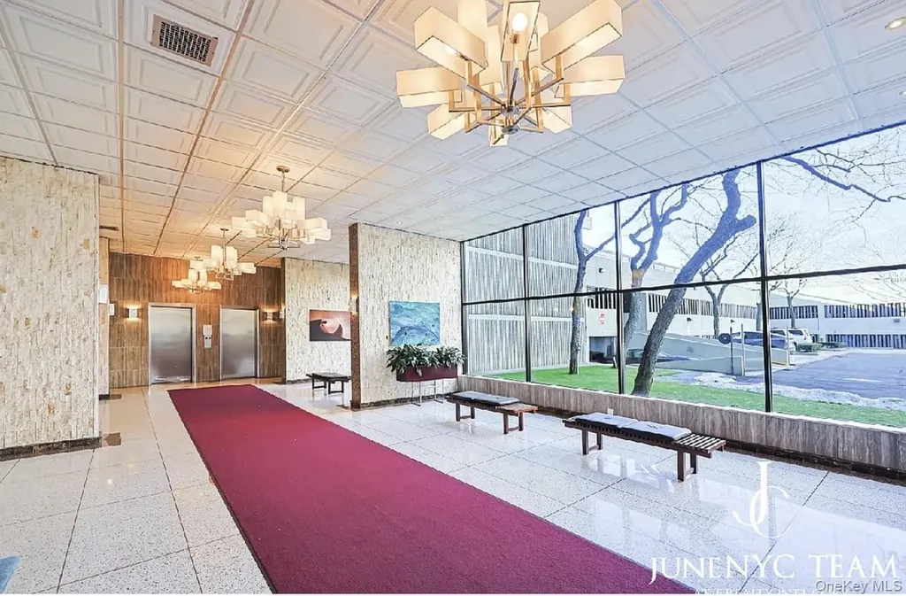 15218 Union Turnpike Flushing NY 11367