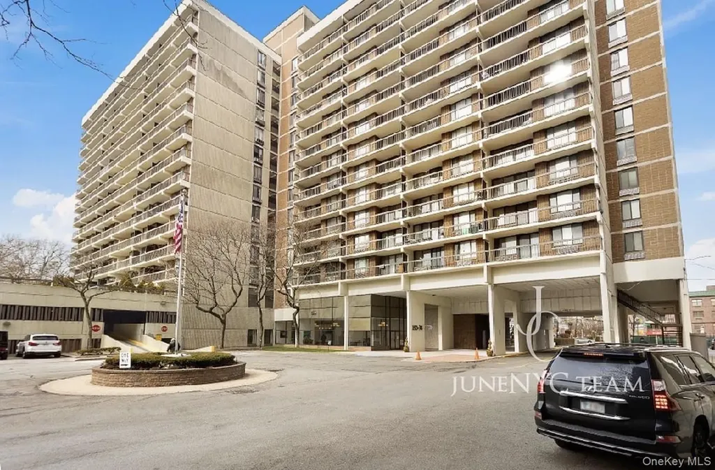 15218 Union Turnpike Flushing NY 11367