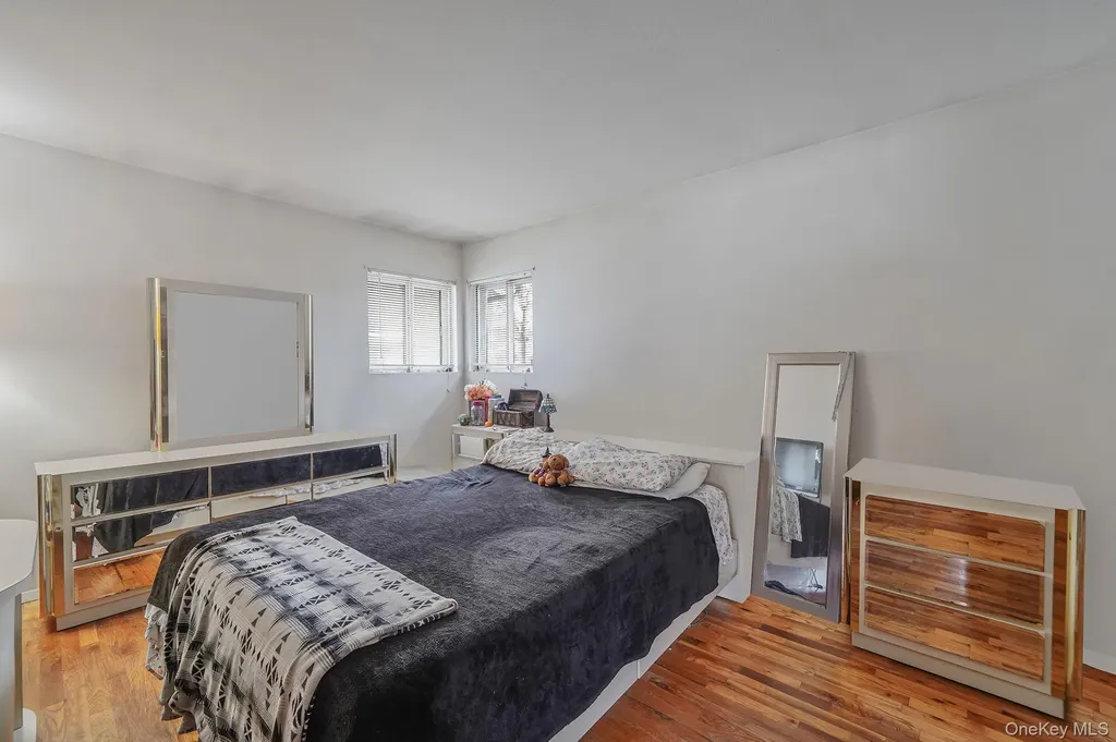 2771 Pond Road Ronkonkoma NY 11779